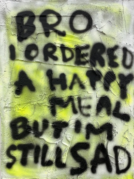 Mateusz von Motz: Happy Meal, 2021, 
cement plaster on wood, spray paint, 80 x 60 x 7 cm

